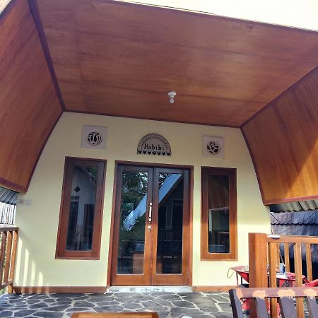 Two One Bungalow Гілі-Мено Екстер'єр фото