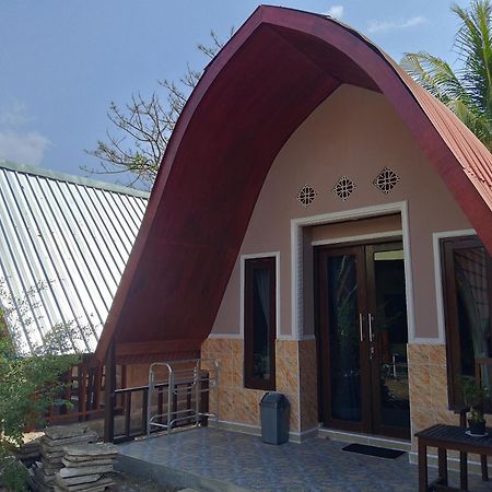 Two One Bungalow Гілі-Мено Екстер'єр фото